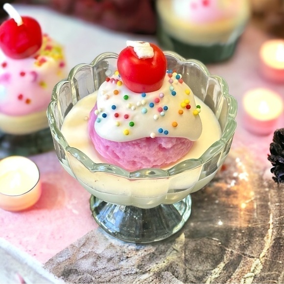 ⚠️SALE Candle // Handmade Pink Ice Cream And Sprinkles Candle SEND OFFERS🥳 - Picture 2 of 5